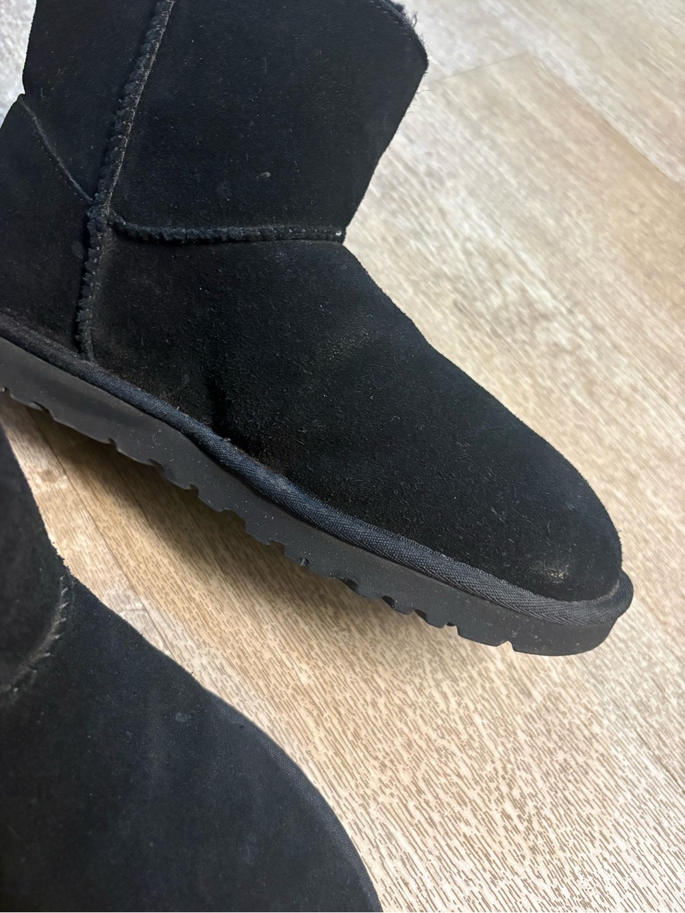 UGG BLACK MINI BAILEY LOGO STRAP WOMENS SIZE 11 BOOTS - Picture 9 of 10